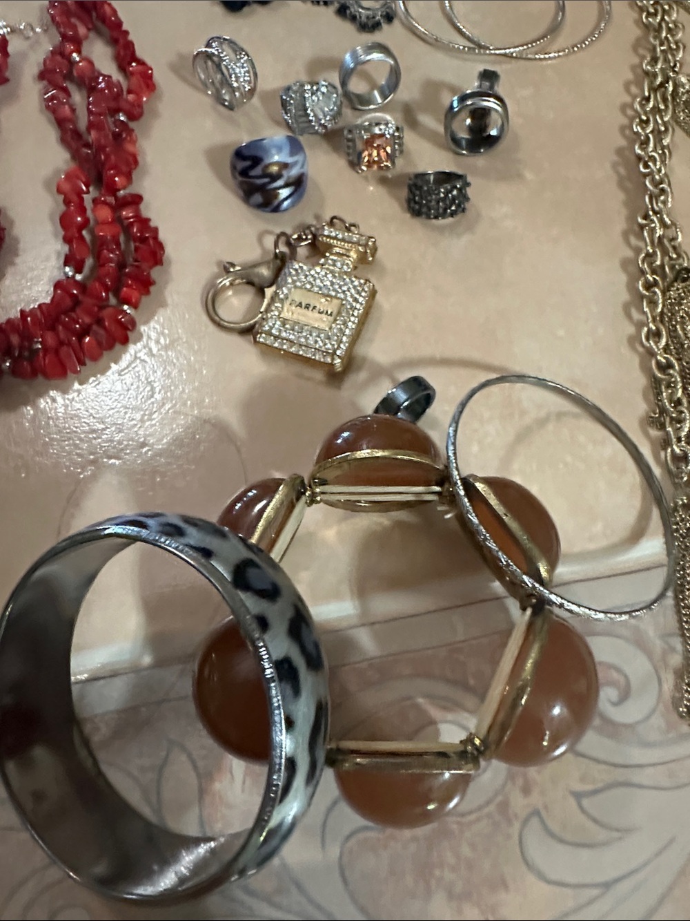 5 lbs! Mixed Costume,plus Jewelry Lot - Multi Color Necklaces & Bracelets - Picture 8 of 17